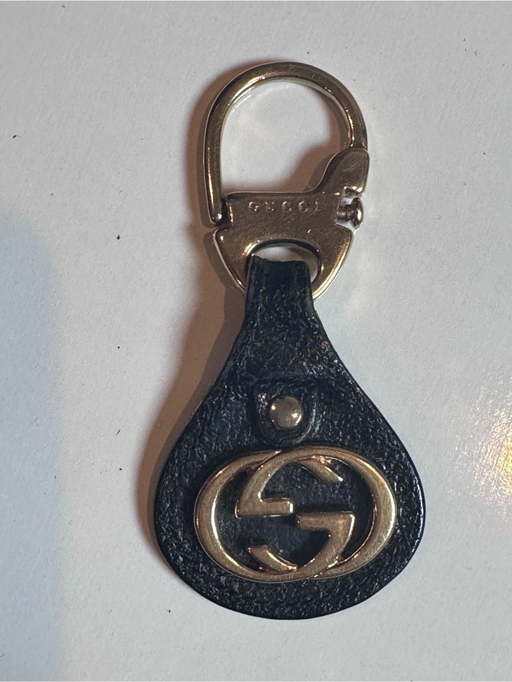 Vintage Gucci Double G Gold x Brown Leather Charm Keychain
Accessory - Picture 5 of 6